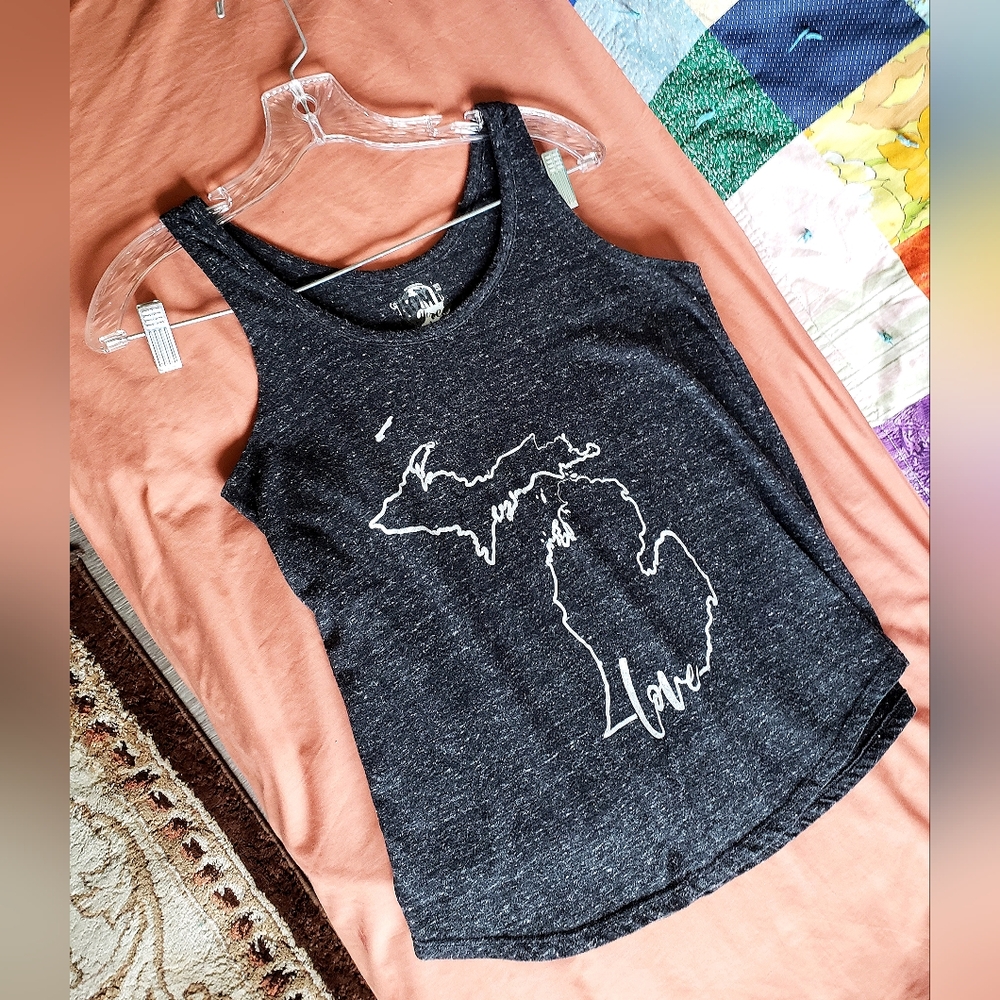 NWOT Michigan pride graphic tank